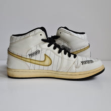 Load image into Gallery viewer, Nike Air Jordan 1 Retro Opening Day 'Barons' UK9 Korreckt