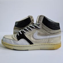 Load image into Gallery viewer, Nike Court Force Hi UK10 Korreckt