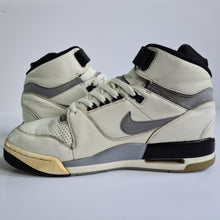Load image into Gallery viewer, Nike Air Revolution VNTG QS UK10 Korreckt