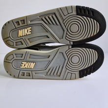 Load image into Gallery viewer, Nike Air Revolution VNTG QS UK10 Korreckt