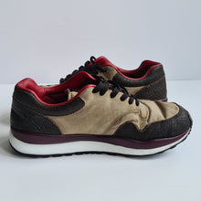 Load image into Gallery viewer, Nike Air Safari Vintage UK9.5