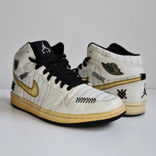 Load image into Gallery viewer, Nike Air Jordan 1 Retro Opening Day 'Barons' UK9 Korreckt
