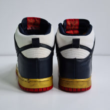 Load image into Gallery viewer, Nike Dunk High &#39;2010 Olympics&#39; UK7.5 Korreckt
