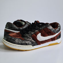 Load image into Gallery viewer, Nike Air Mogan Premium 6.0 UK10 Korreckt
