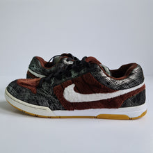 Load image into Gallery viewer, Nike Air Mogan Premium 6.0 UK10 Korreckt
