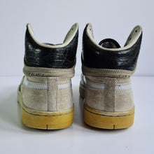Load image into Gallery viewer, Nike Court Force Hi UK10 Korreckt
