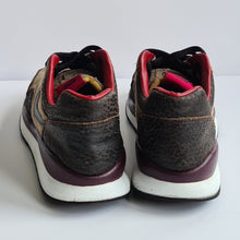 Load image into Gallery viewer, Nike Air Safari Vintage UK9.5
